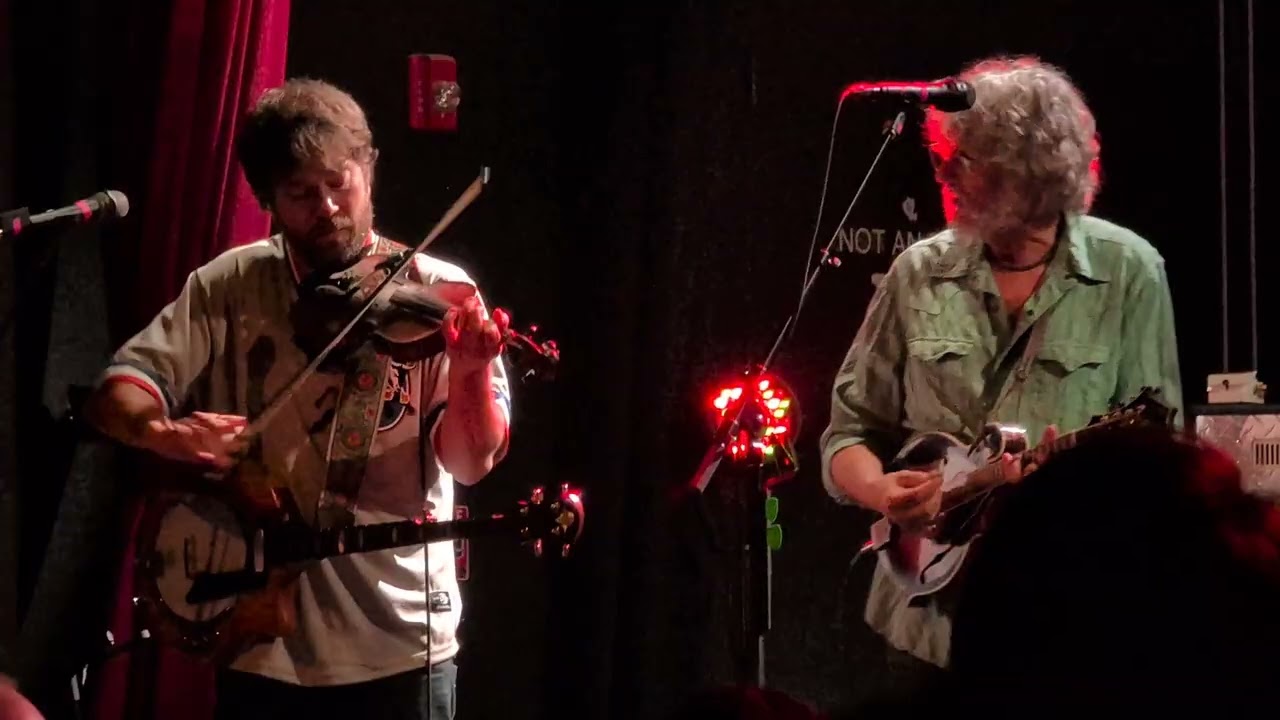 Leftover Salmon covering 