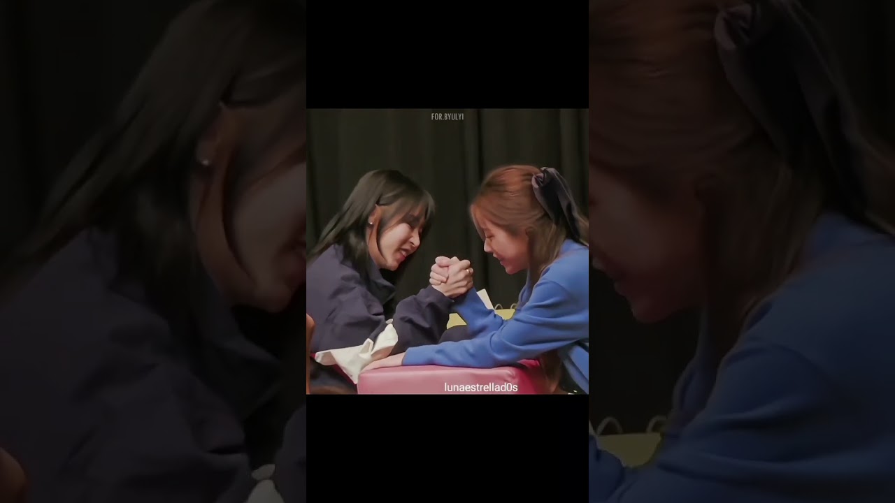 that stares- #moonbyul #shorts