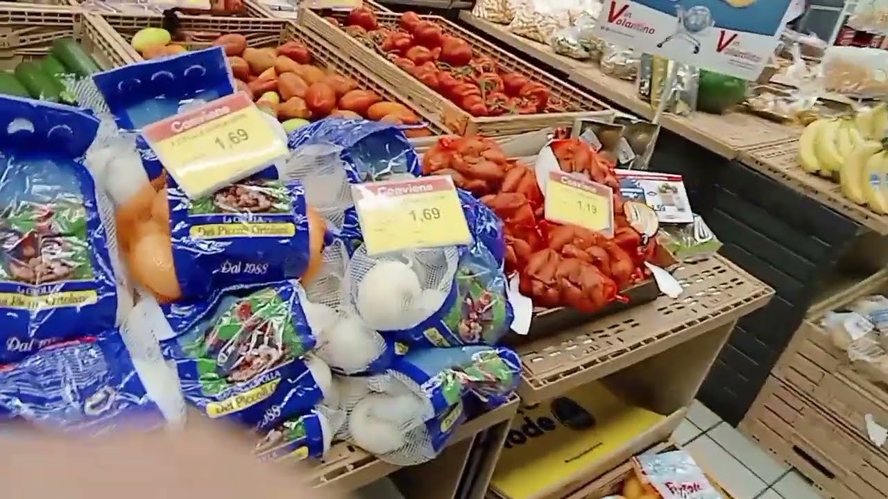 أنا أختكم  تنسكن في الجمعية في إيطاليا