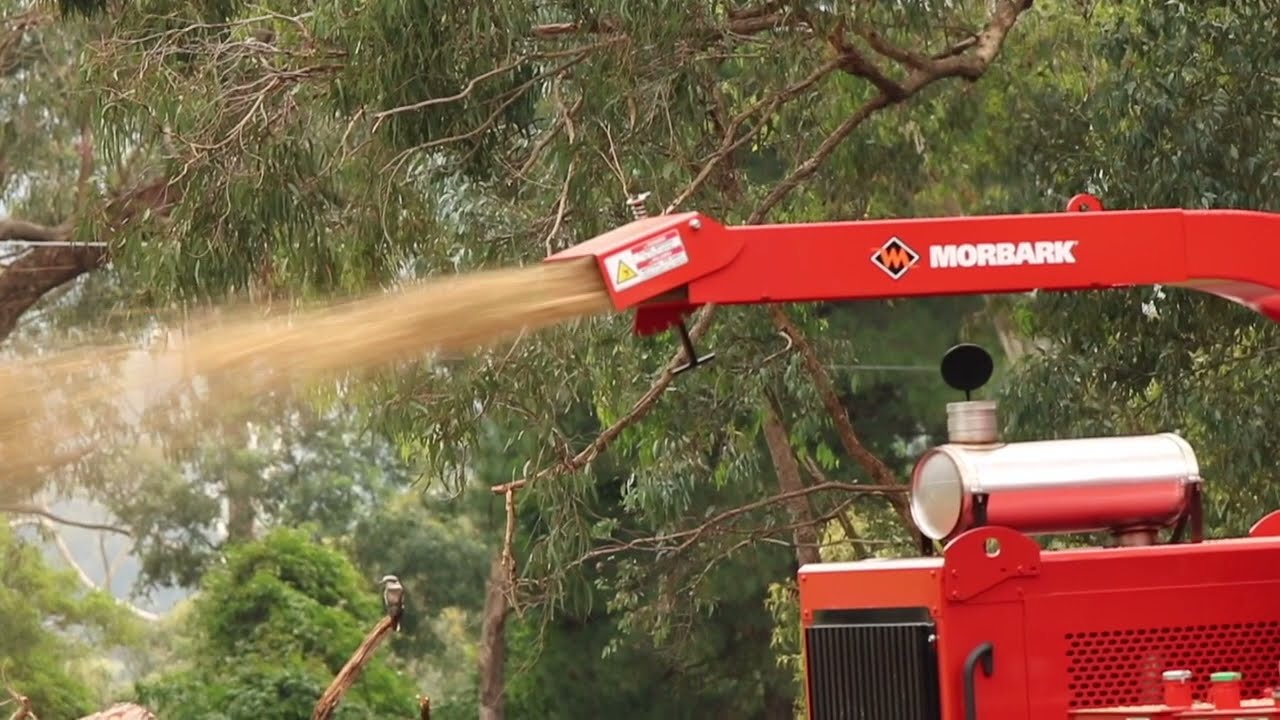 MOREBARK 2230 WOOD CHIPPER