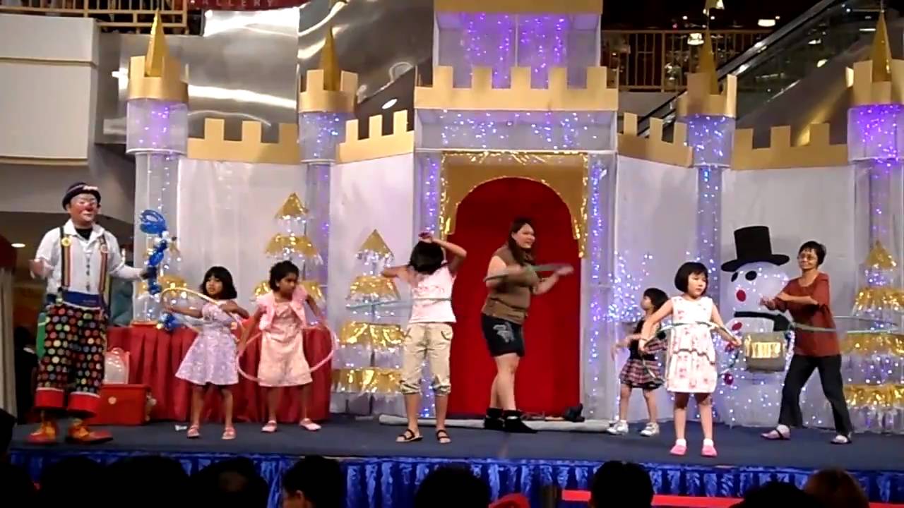 Dancing with Au Young the Clown