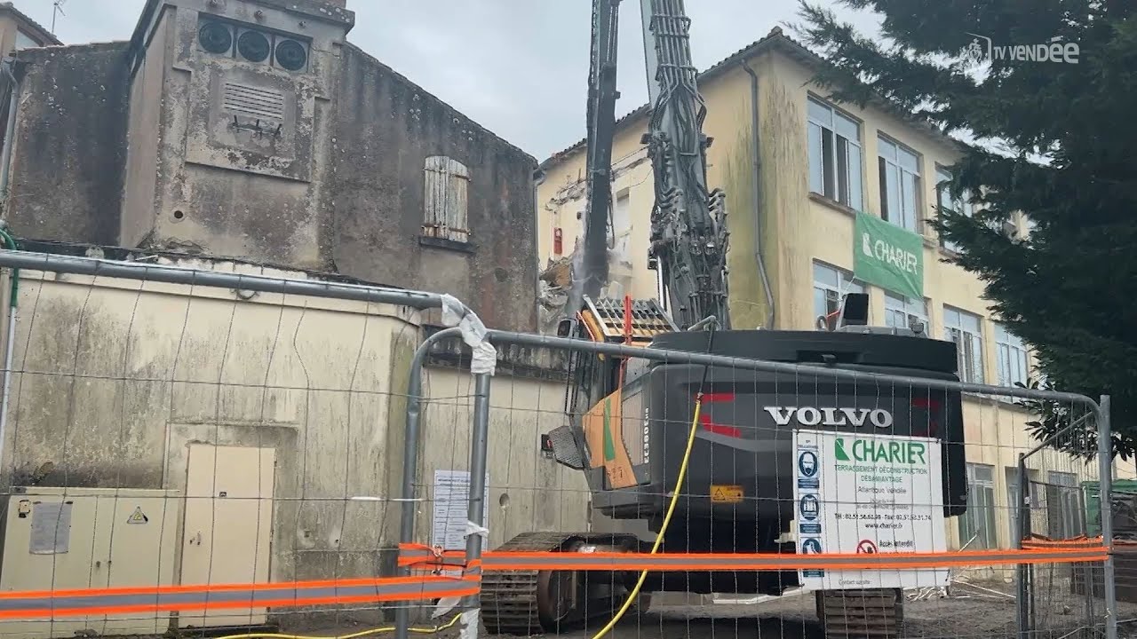 Lancement de la démolition des bâtiments jouxtant l'abbaye Saint-Jean d'Orbestier
