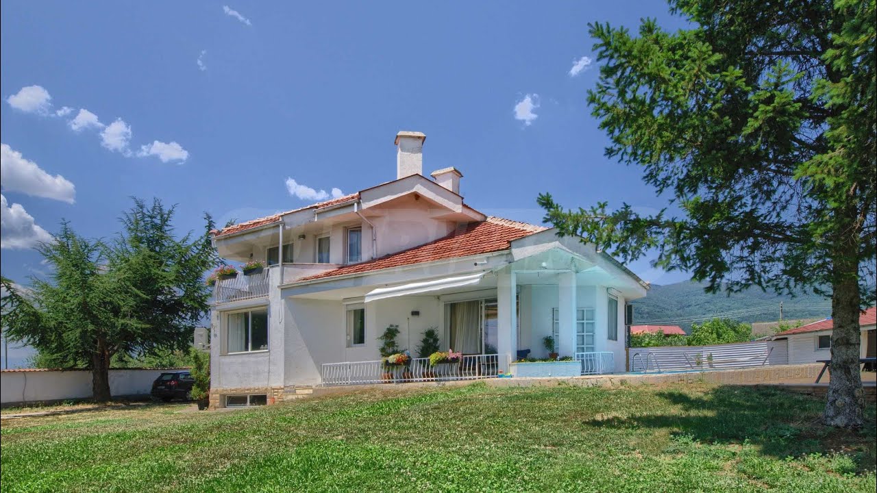 &euro;315,000 | Прекрасна къща с двор и басейн в с. Асен | +359 887 180 235 | Ref. No. PLV-123488