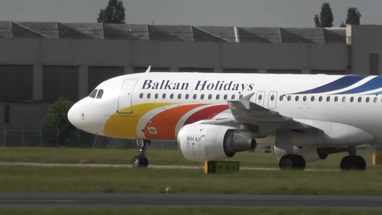 RYANAIR B738-800 & BALKAN HOLIDAYS A320 @ DONCASTER AIRPORT (UK)