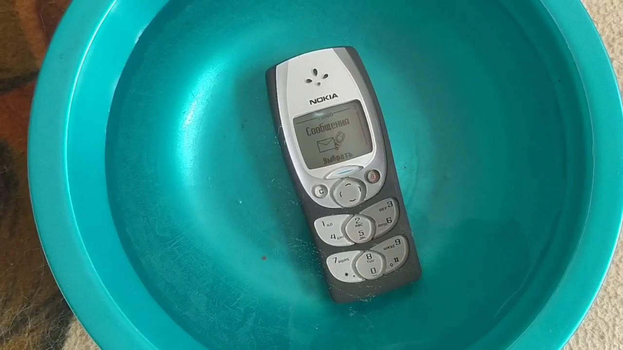 Небольшой краш-тест Nokia 2300 (Падения, мороз, вода)