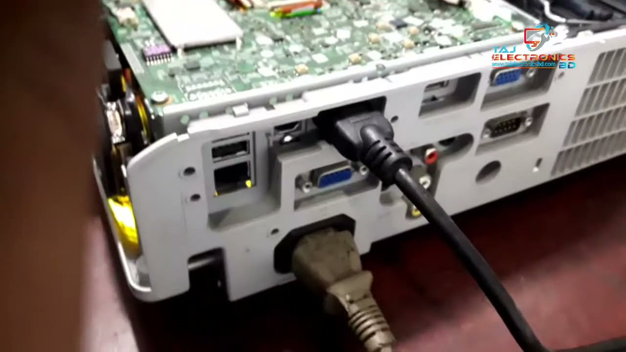 Hitachi CP-X3042WN LCD Projector -Problem Ballast Board And Mother Board. Replacement Solved.