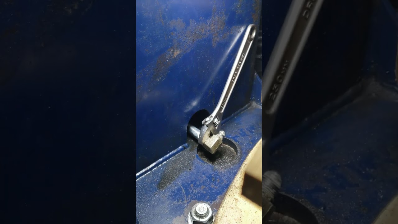 1-1-2025 REMOVE AND RESEAL 2 POST LIFT HYDRAULIC CYLINDER