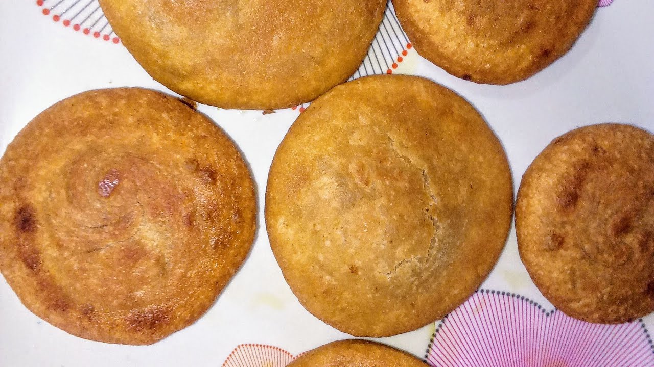 कच्चे आलू और गोभी से बनाएं वेरी  टेस्टी यामी कचोरी रेसिपी Kacche Aalu aur gobhi ki kachori Recipe 🙏 