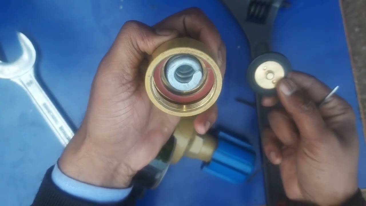 Regulator Leakage repairing||Diaphragm Changing || Oxygen pressure regulator diaphragm leakage