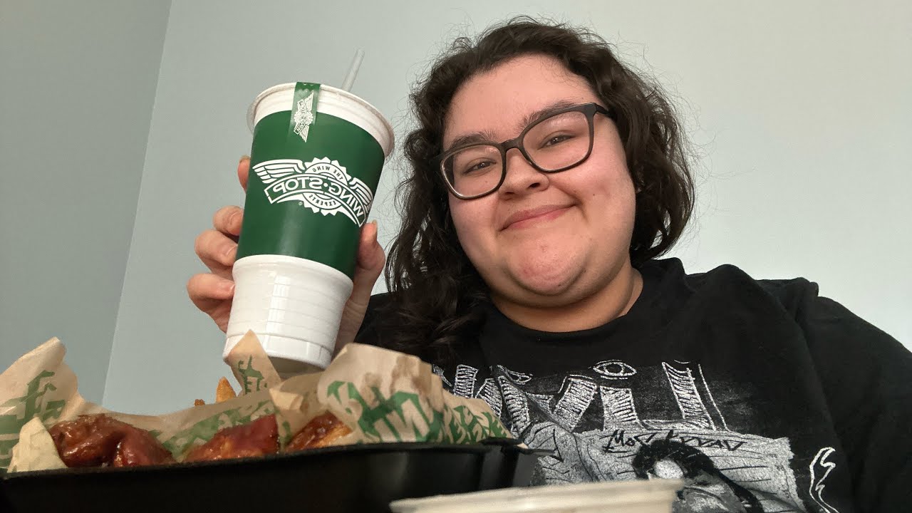 ASMR wingstop mukbang (eating sounds)