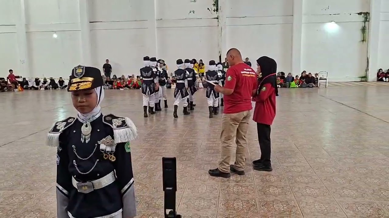 Paskibra Juara utama 2 MI SALAGOMONG