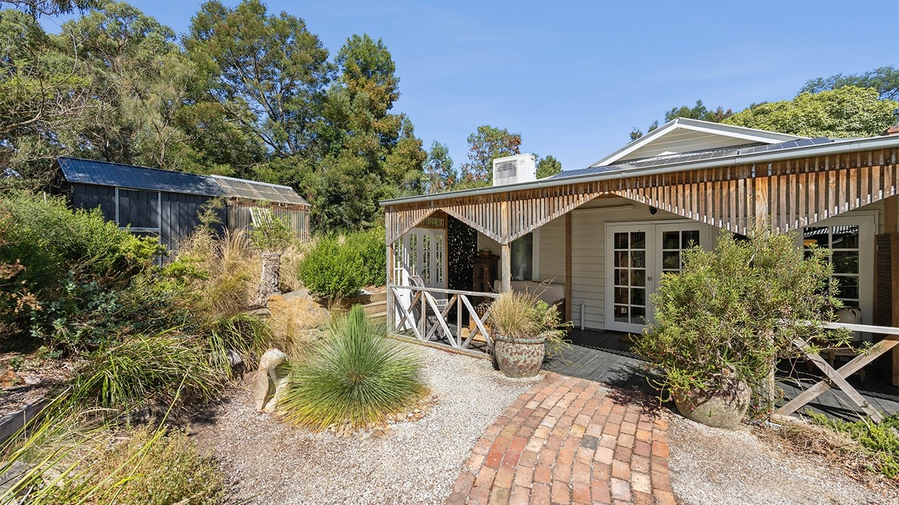 4 Ajax Road, Daylesford