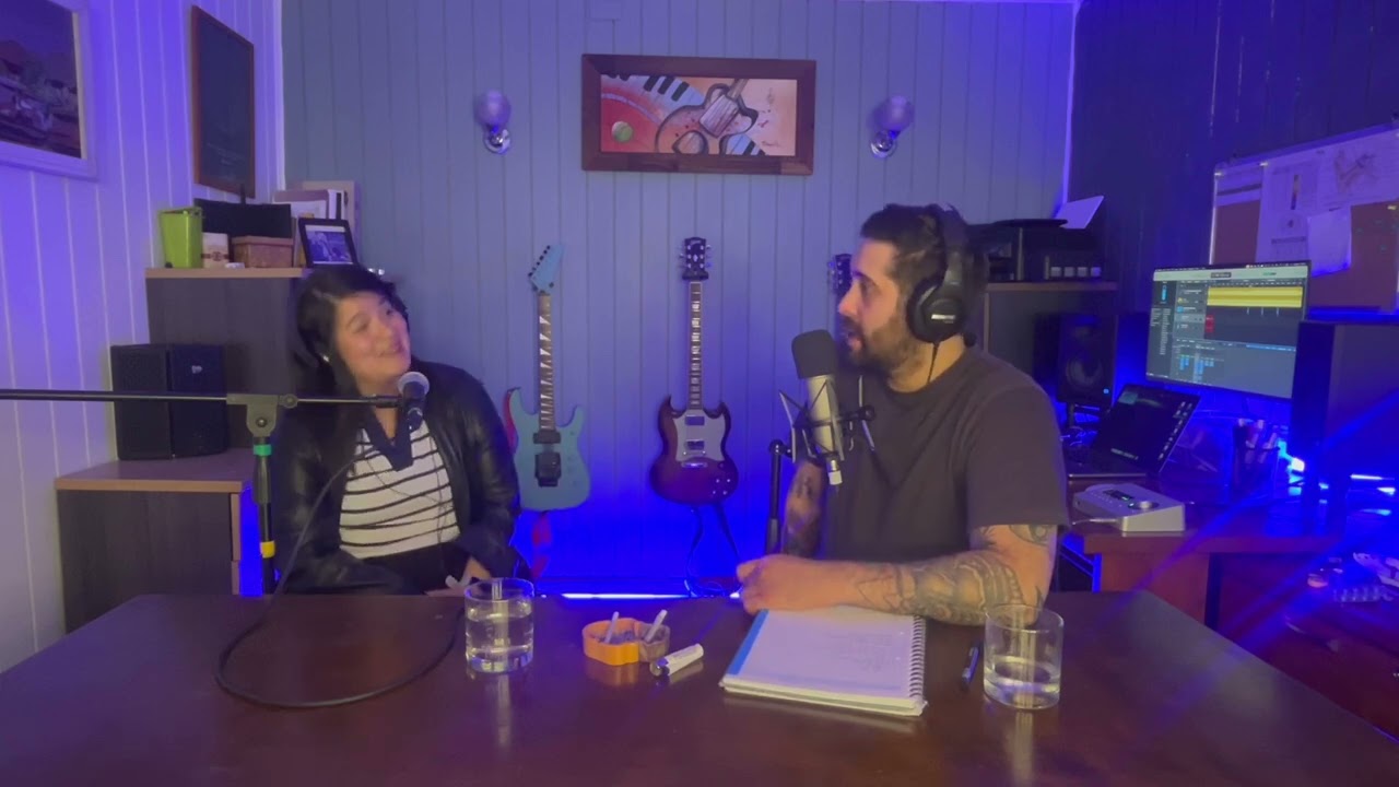 CAP 06 EMERGE PODCAST "PAULINA DERPIC"