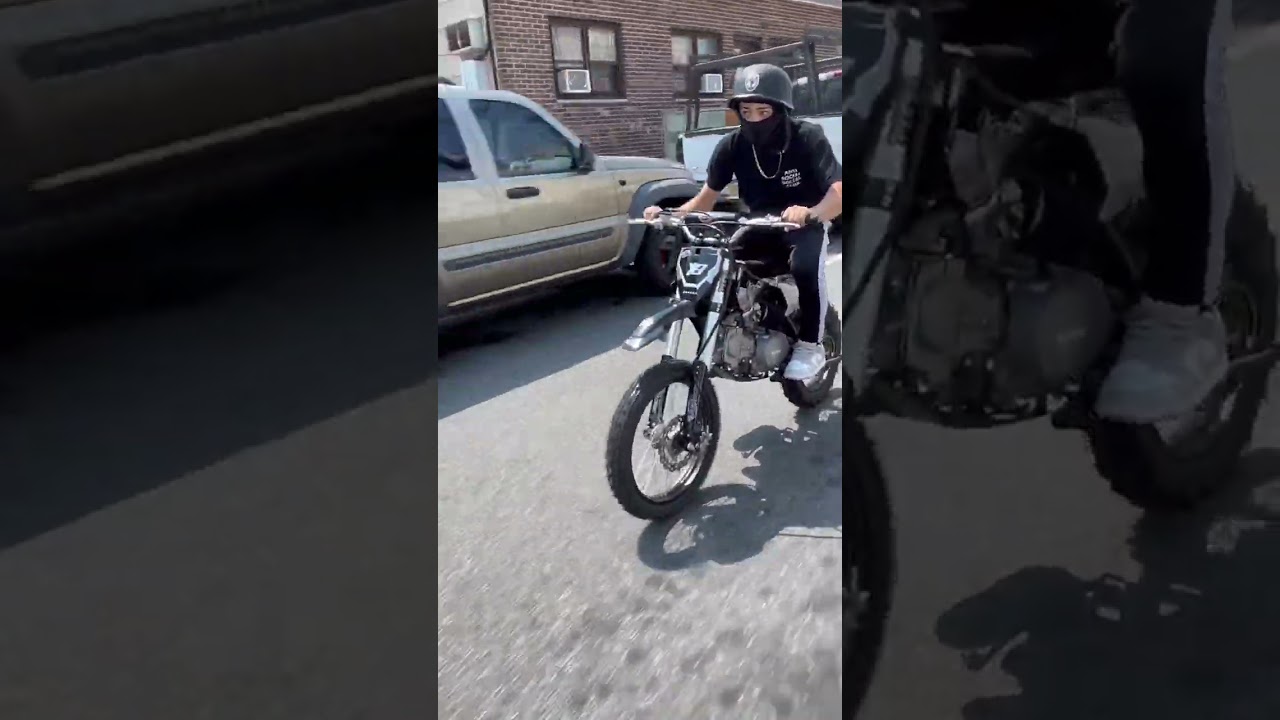 Trying my new 125cc dirt bike from amazon