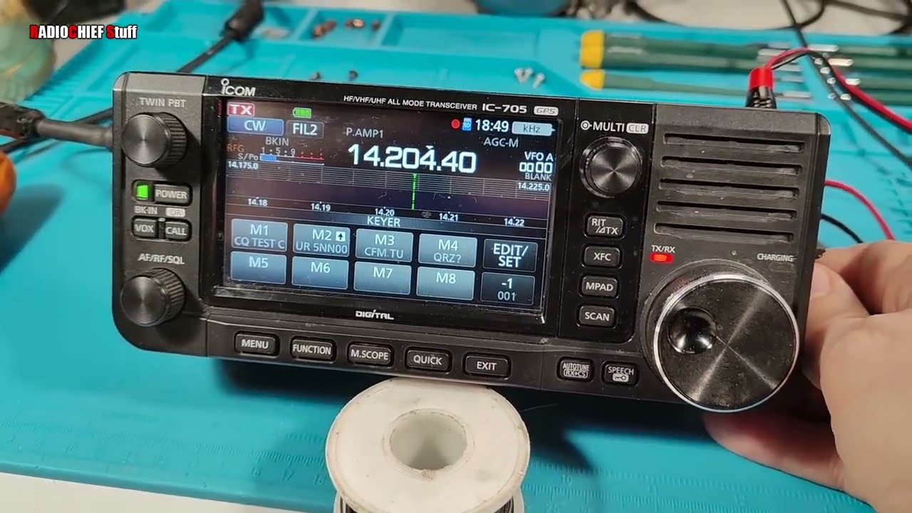 Icom IC-705 не подружился с усилителем! Отвал гнезда SEND! - Stuff