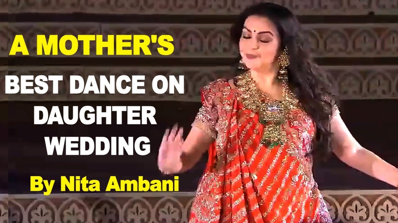 Nita Ambani Beautiful Dance at Isha Ambani wedding