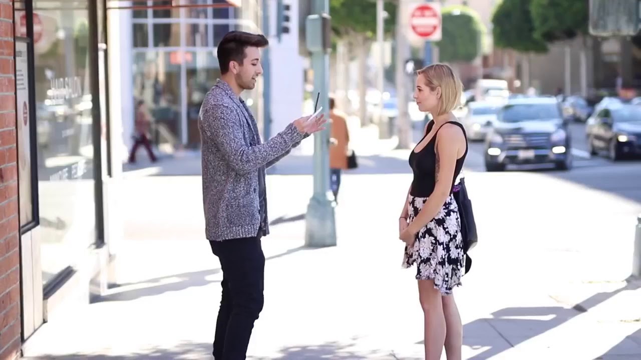 Best Kissing Prank of The Week - April 2017