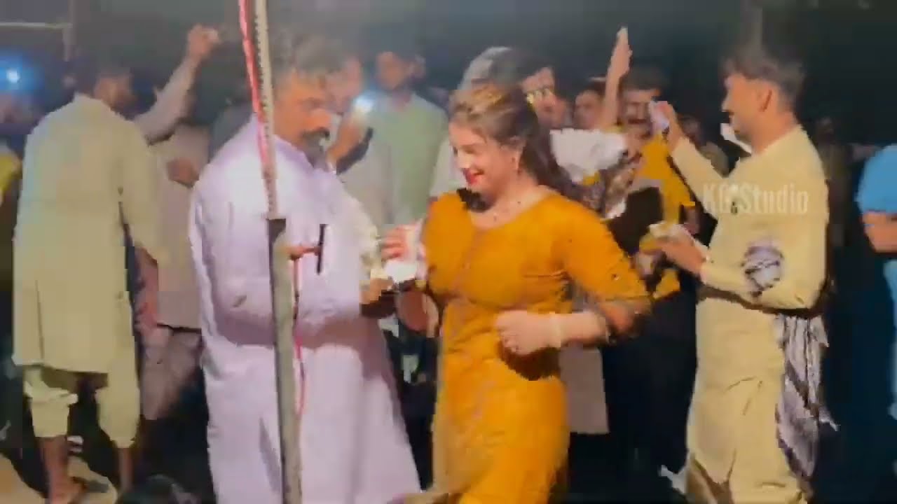 Tenu sone Made Diya Sari.//New Song Punjabi 2024|| Iftikhar Awan Live Program