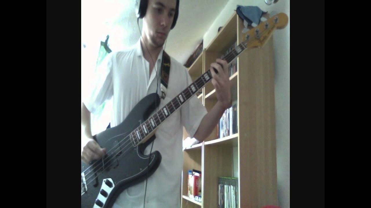 Queens of the Stone Age - First it Giveth Bass Cover