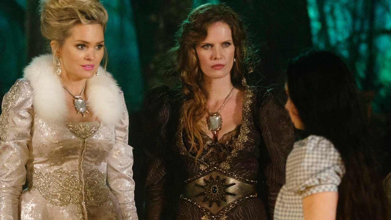 Once Upon a Time: Glinda and Zelena Meet Dorothy