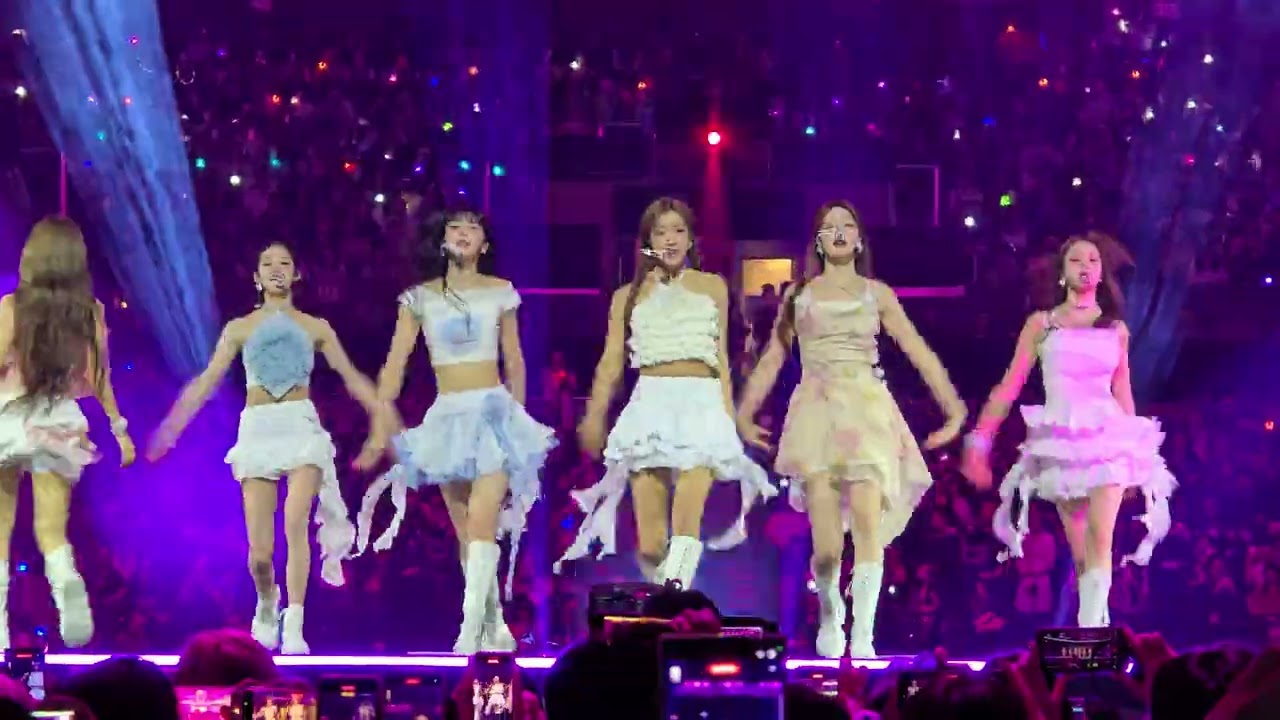 KCON LA - 08.03.25 - IZNA - IZONE 