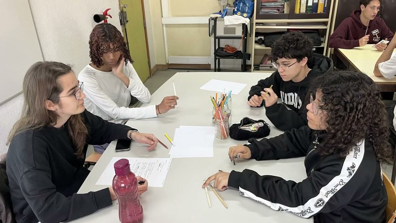 Projeto ERASMUS+: CAGEA Career Guidance from an Early Age