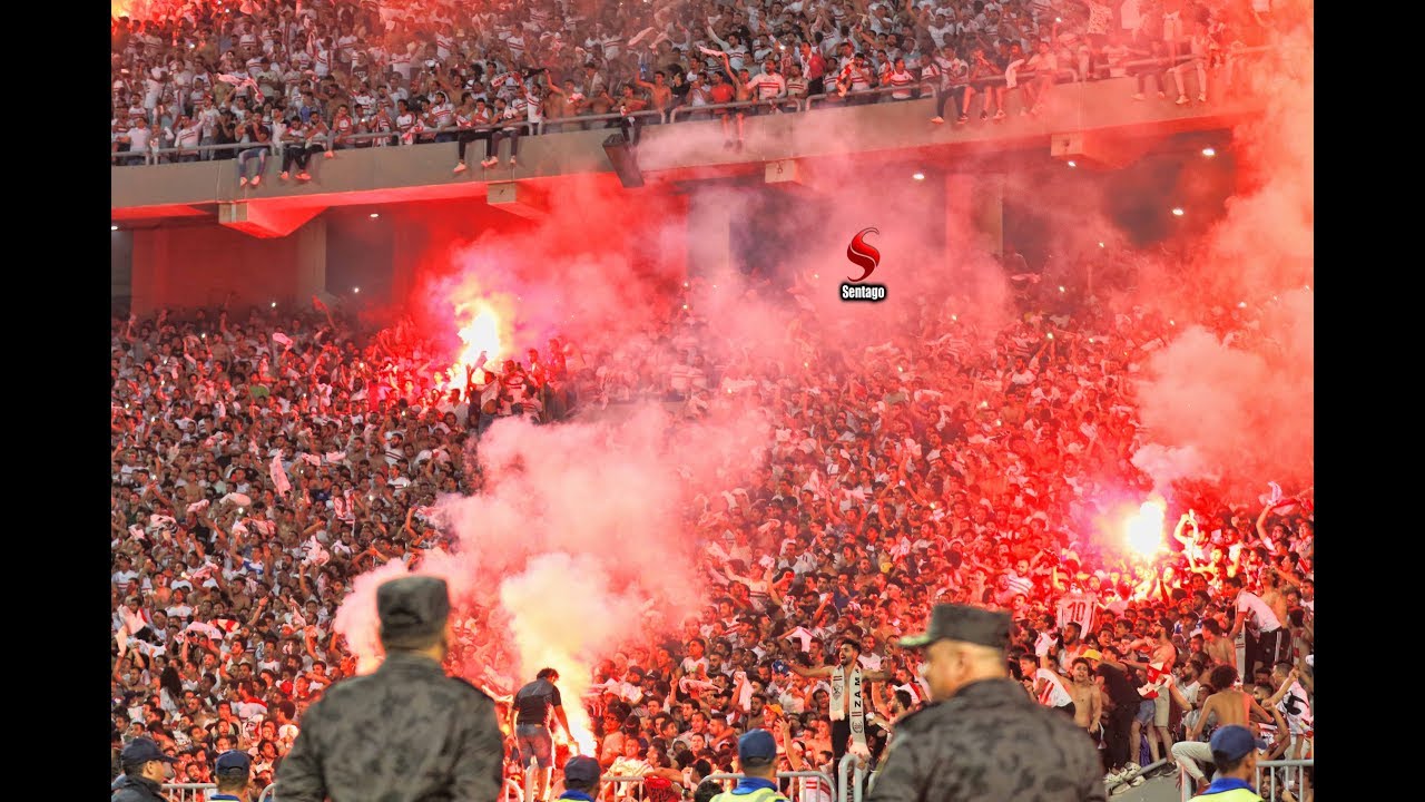 اجواء مرعبه من جماهير الزمالك للاعبي نهضه بركان قبل خوض  النهائي