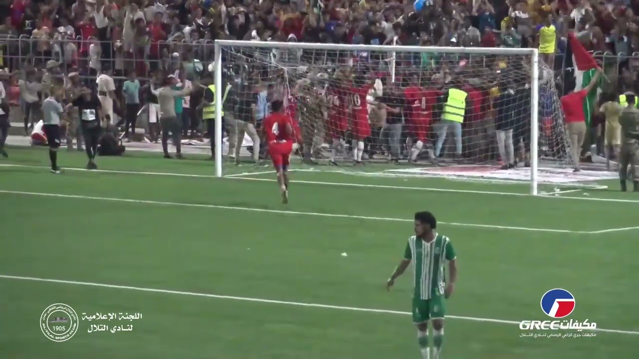 من لقاء فريقنا الكروي الأول ووحدة عدن الذي انتهى بفوز فريقنا بهدف وحيد ضمن منافسات دوري عدن