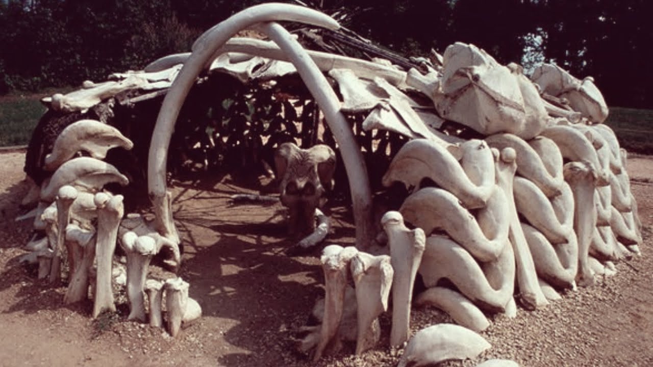 Mysterious ancient structure made of mammoth bones