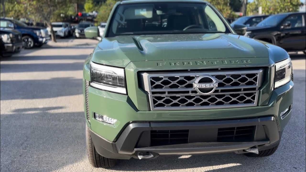 2023 Nissan Frontier SV 4x4 W/ Premium Package (PN659329)