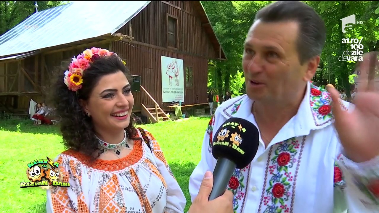 Nea Mărin a încins cea mai mare horă la Muzeul Satului