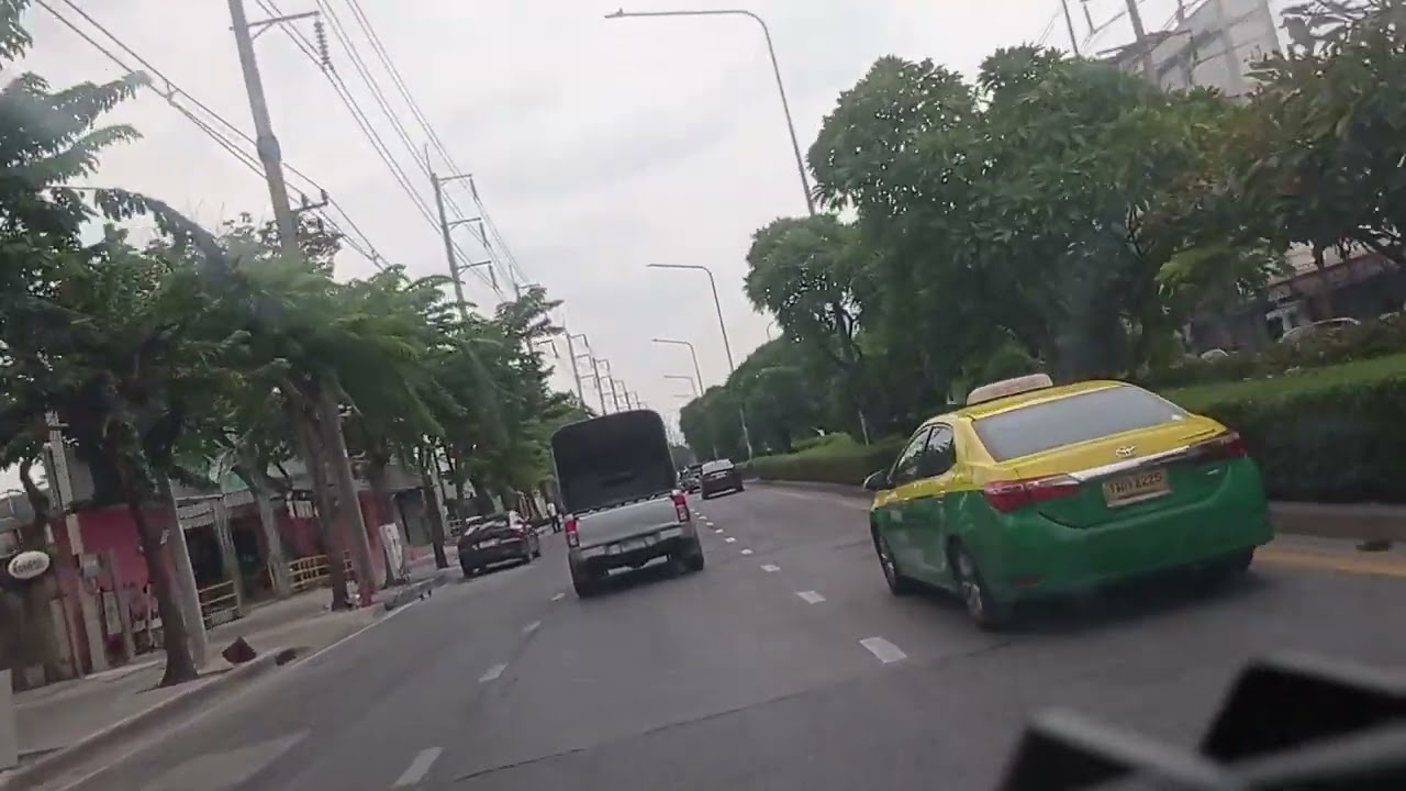 แยกมเหสักข์แยกสุรศักดิ์ผ่านสนยานนาวาแยกวัดดอนตรงไปพระราม 3