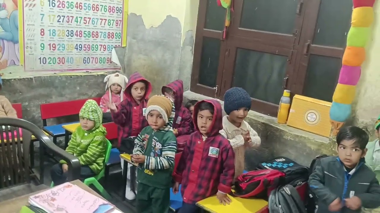 Good morning shines so bright,Wake up love and hug the light! ☀️