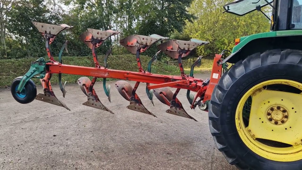 Kverneland VD85 160 8 4 furrow reversible plough 22393