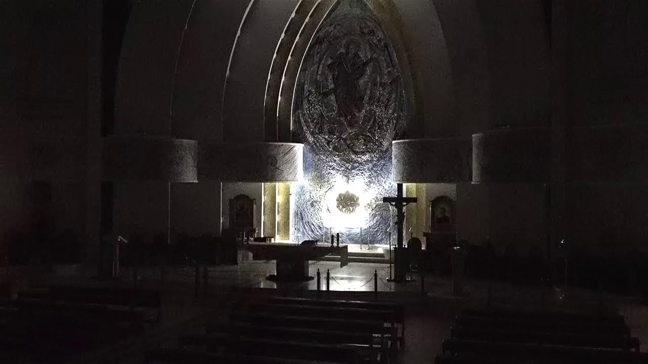 LIVE Catedrala „Sfânta Fecioară Maria, Regină” Iași