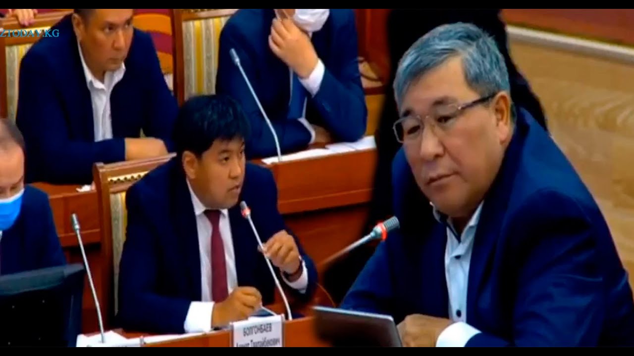Жогорку Кеңеште төкмө акын Азамат Болгонбаев менен жамакчы акын Рыскелди Момбеков айтышты