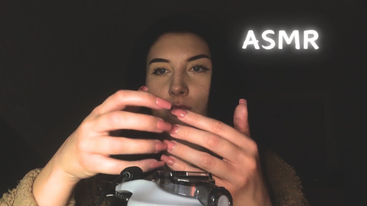 ASMR | NAILS TAPPING AND TONGUE CLICKING