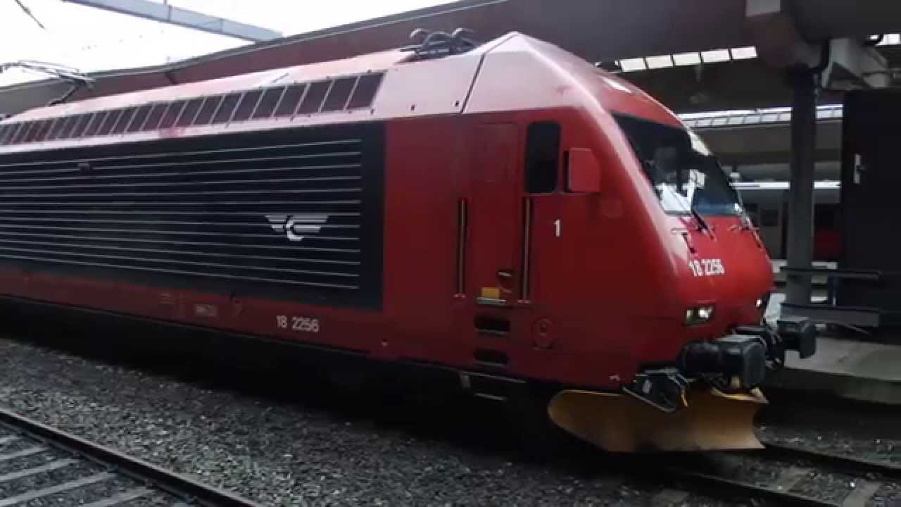Oslo Central Railway Station オスロ中央駅