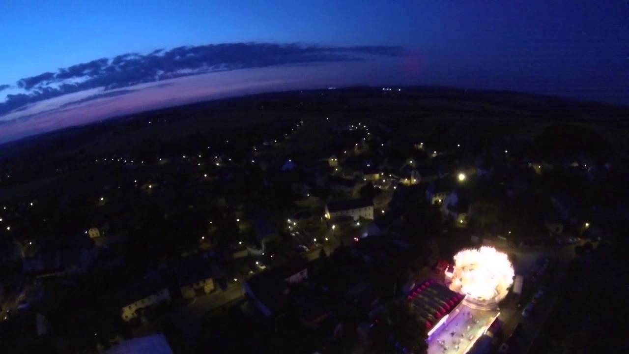 Über dem Feuerwerk.. Wiesenfest Berg
