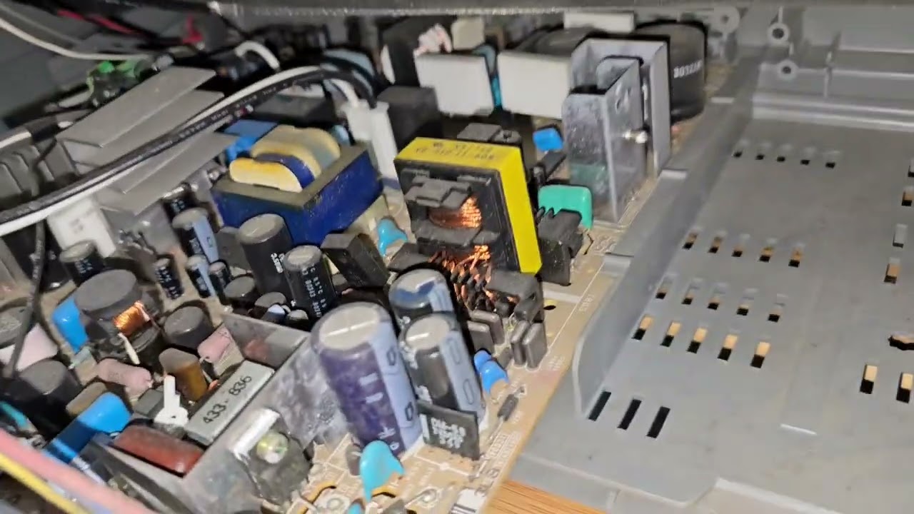 Sony Trinitron Wega KV-20FS100 Cleaning, Cord Repair, & Testing a CRT Fave!