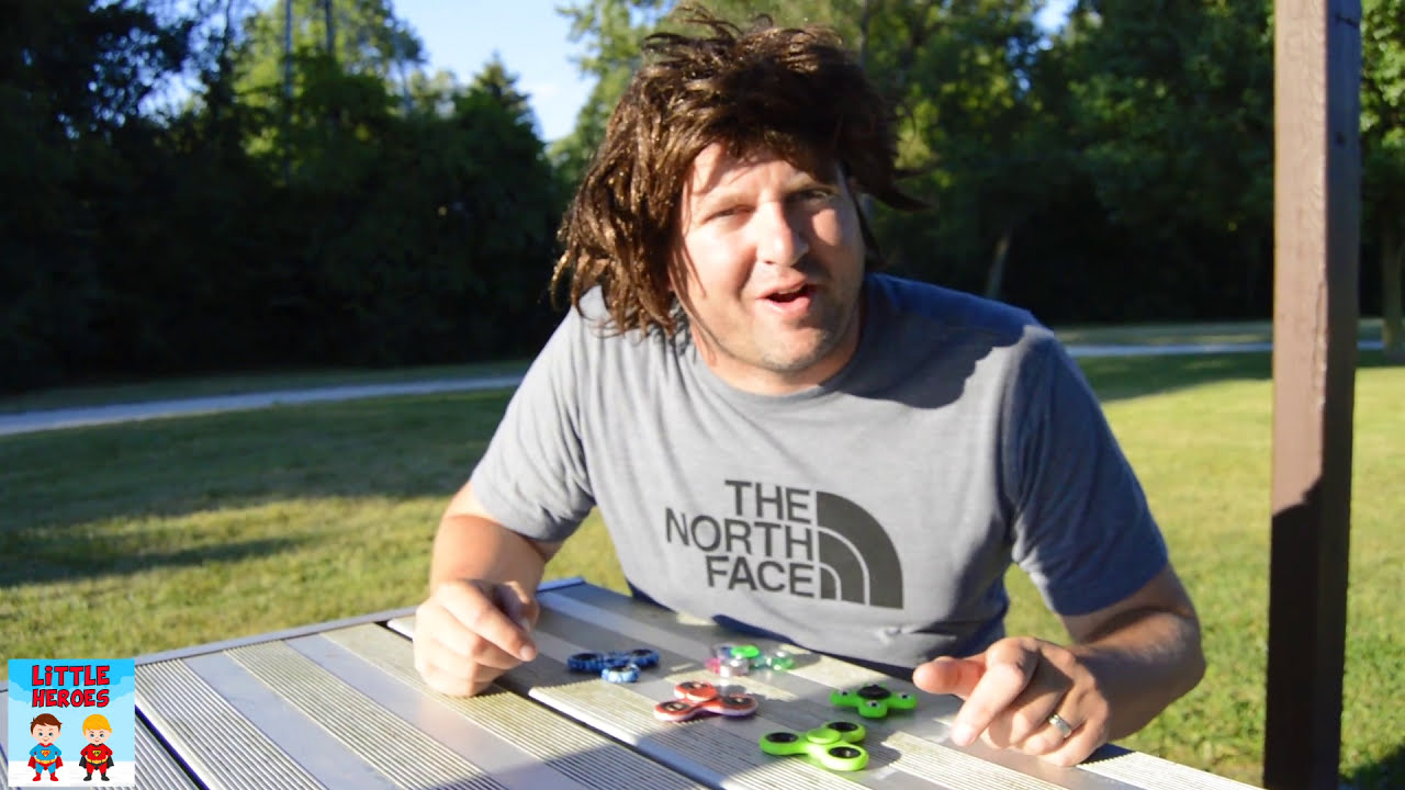 Little Heroes Ryan and Smalls Look For Fidget Spinners