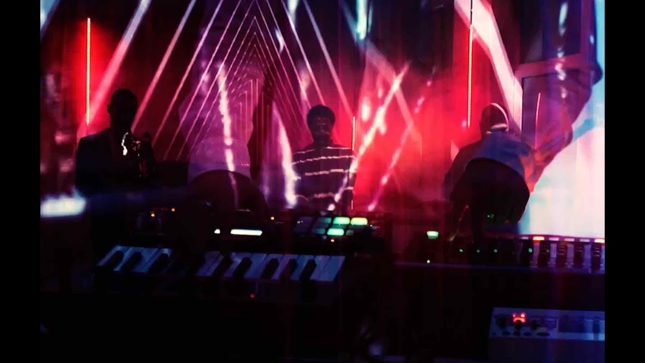 jadE - Lilac // Audio-Visual Live Show