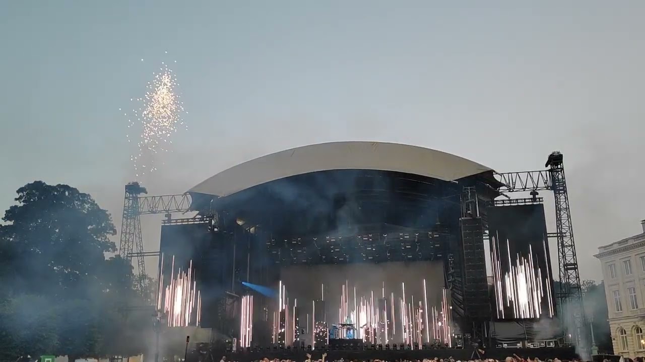 Jean-Michel Jarre - Intro: Magnetic Fields, Pt.1 - Brussels, Belgium 01. 07. 2025. 🇧🇪 🎆