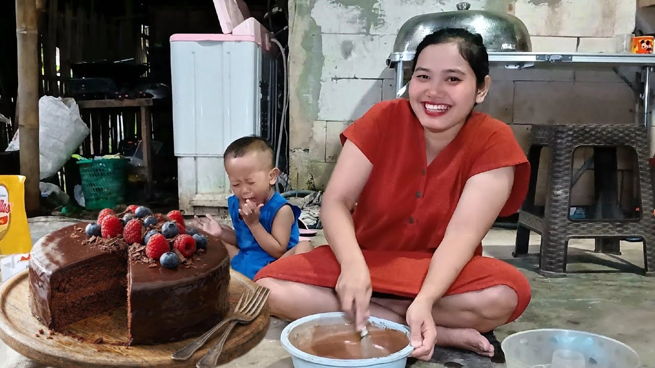 MAKING TRADITIONAL STEAMED CHOCOLATE CAKE