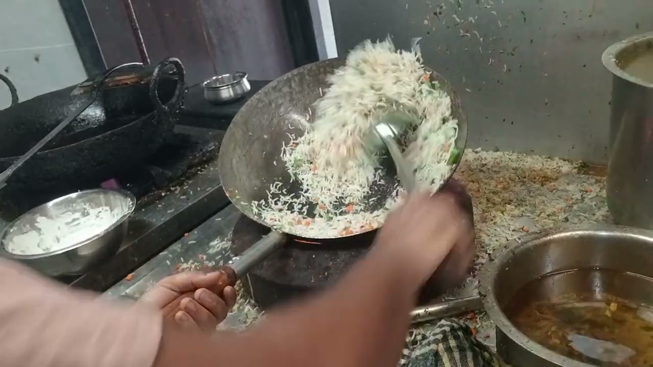 Veg fried rice in restaurent style 