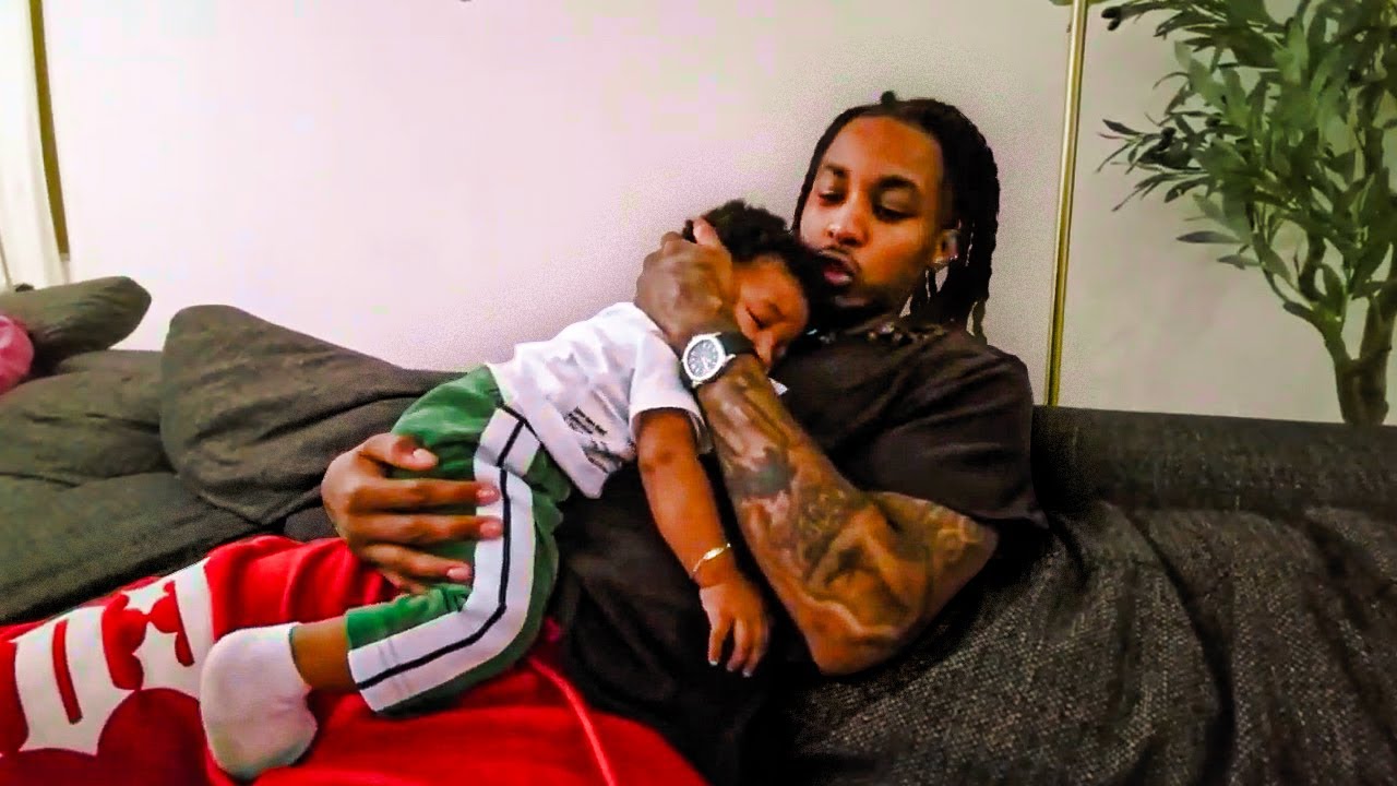 Showing Off My SuperDad Powers.. How I Put My Son to Sleep in 2 Minutes