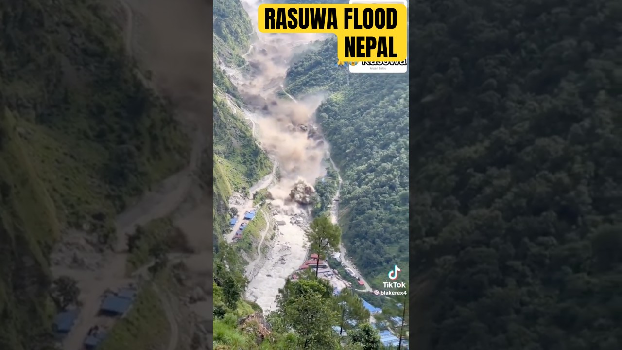 Flash flood hits Rasuwa #rasuwaflood #rasuwa #nepalnews