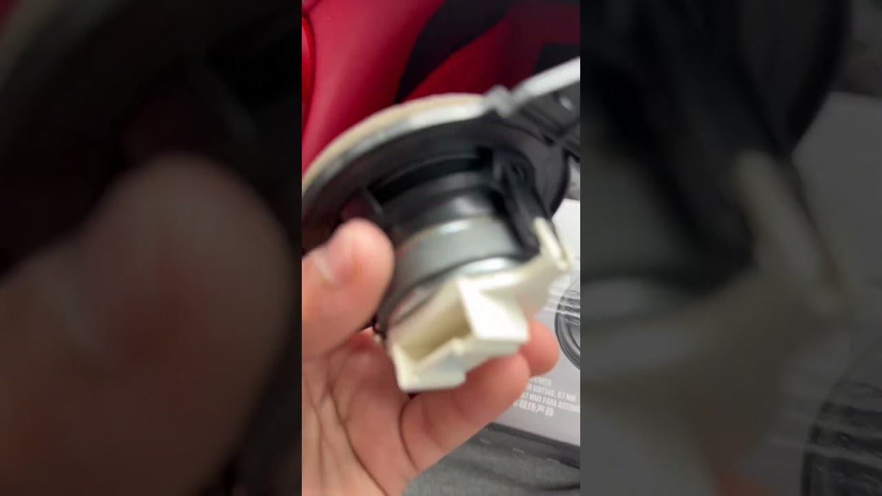 Upgrade speaker dashboard ￼forToyota Camry ￼JBLClub322F-3.5 Two-way Component Speaker System 