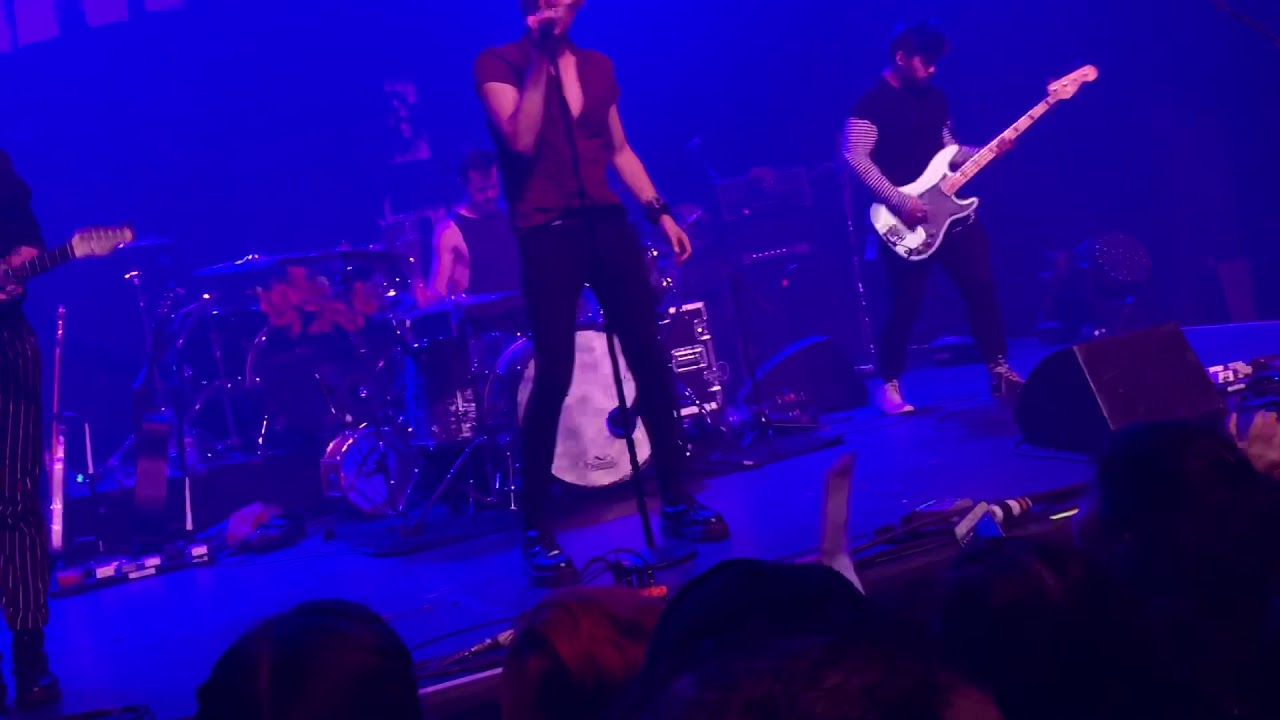 “Lonely Vampire” - Weathers @ Fonda Theatre, May 30, 2019