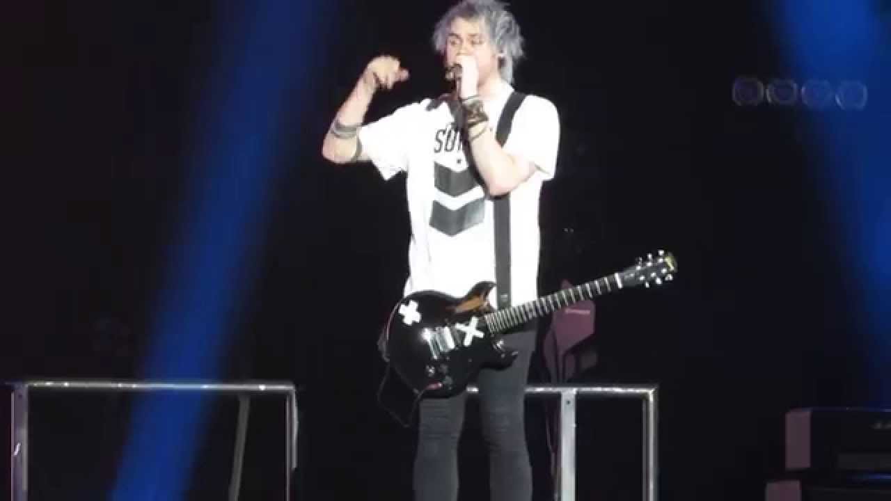5 Seconds of Summer - Permanent Vacation (Munich, 17/05/2015)